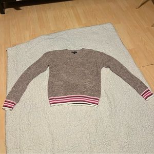 Beautiful barely worn sweater!